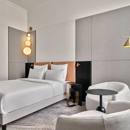 Hotel Moevenpick Grand 4*