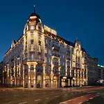 Hotel Moevenpick Grand 4*