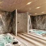 Hotel Moevenpick Grand 4*