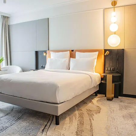 Moevenpick Grand 4*