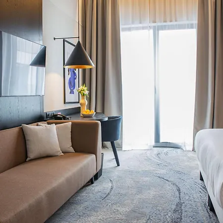 Moevenpick Grand Hotel 4*