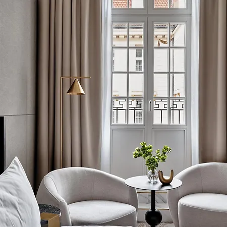 Hotel Moevenpick Grand 4*