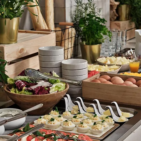 Moevenpick Grand