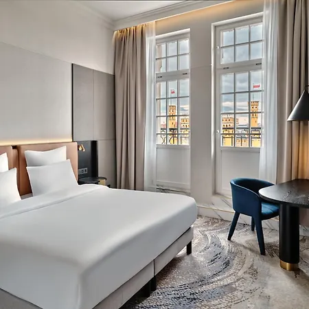 Moevenpick Grand Hotel