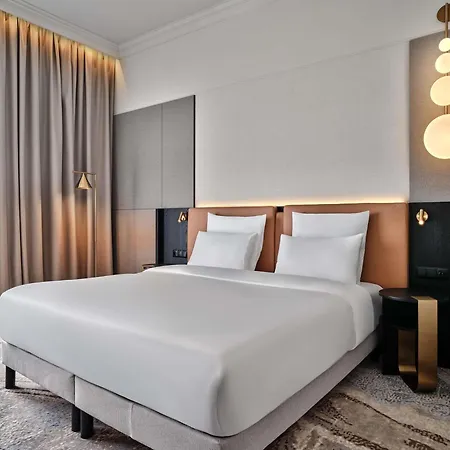 Moevenpick Grand Hotel 4*