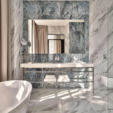 Moevenpick Grand