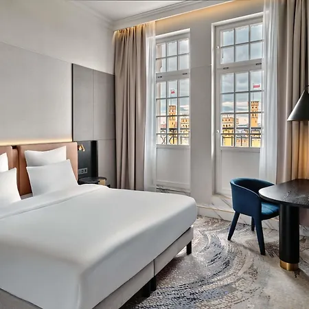 Hotel Moevenpick Grand 4*