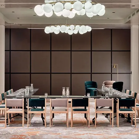 Moevenpick Grand Hotel