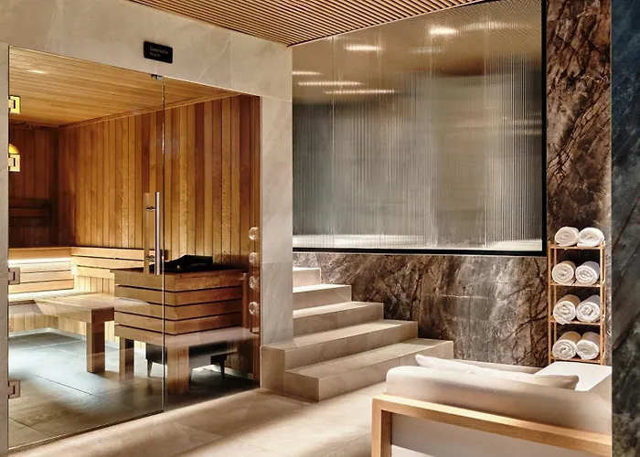 Hotel Moevenpick Grand