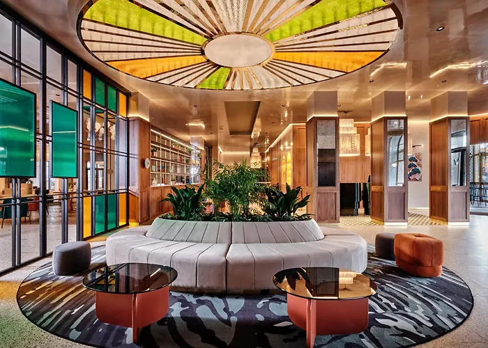 Hotell Mövenpick Grand 4*