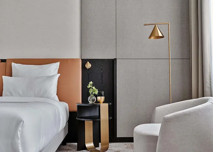 Moevenpick Grand Hotel