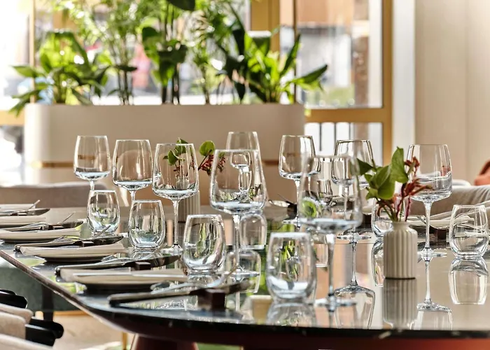 Moevenpick Grand Hotel 4*