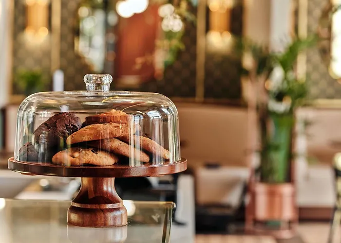 Moevenpick Grand Hotel 4*